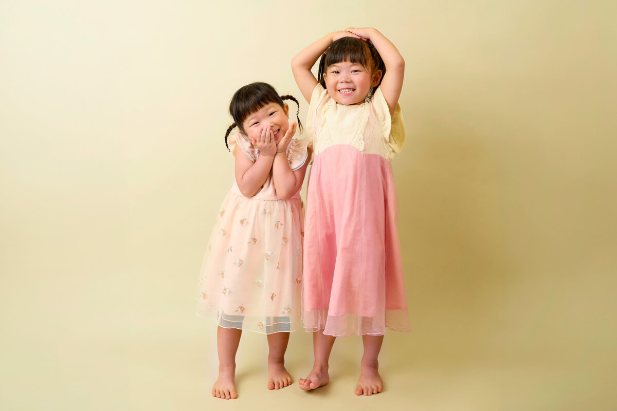 姉妹写真の室内撮影